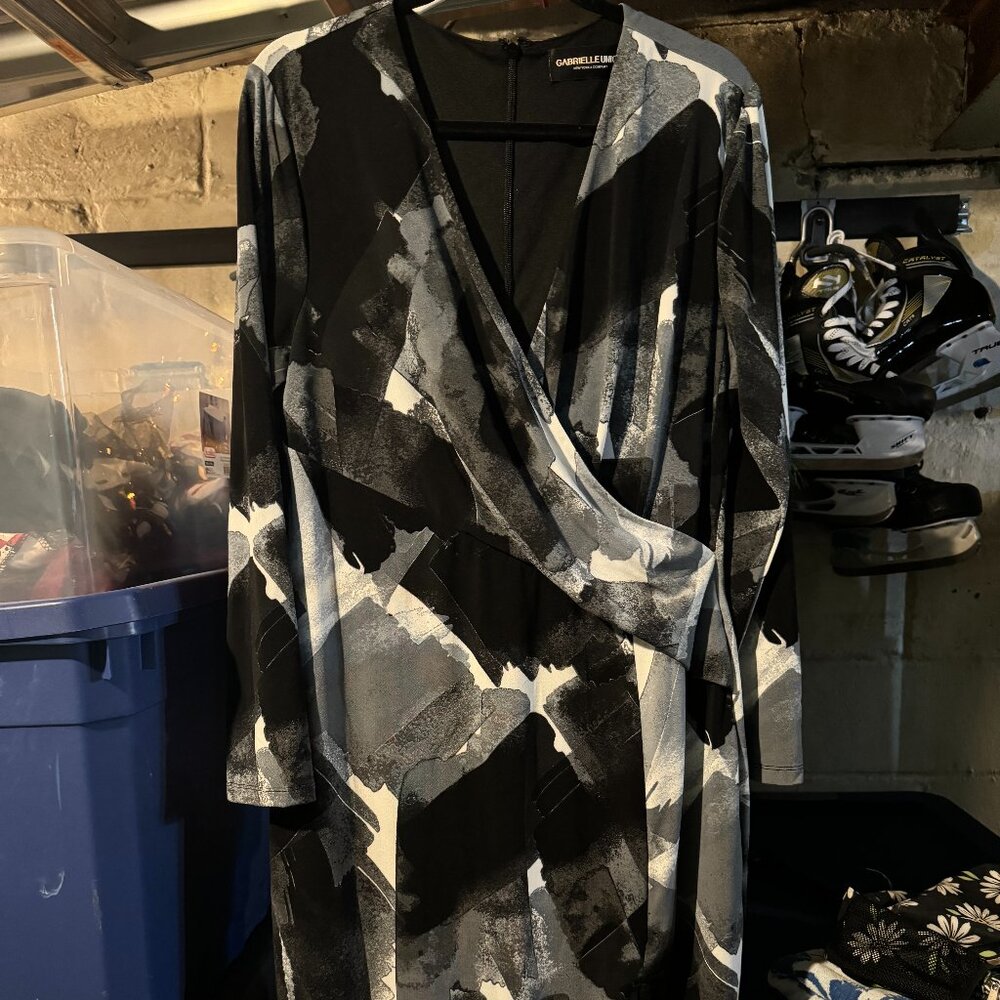 Gabrielle Union by New York & Company Abstract Dress